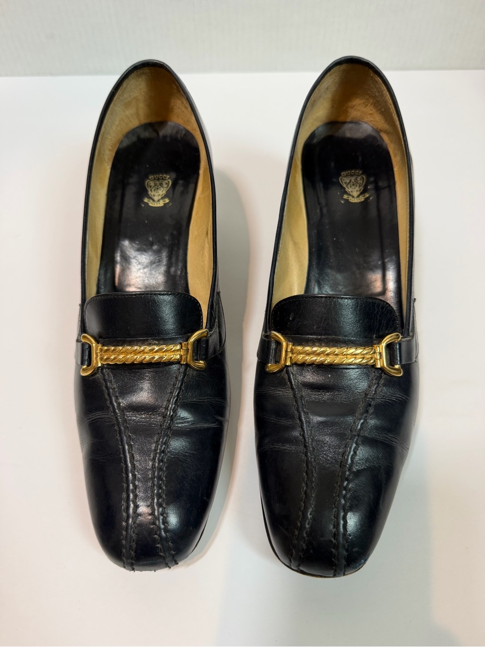 Vtg Gucci Black Leather Women's Loafers with Gold Accent Heel 9.5